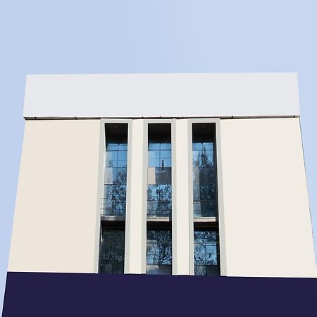 Oyo 11945 Hotel Glory Palace Indore Ngoại thất bức ảnh