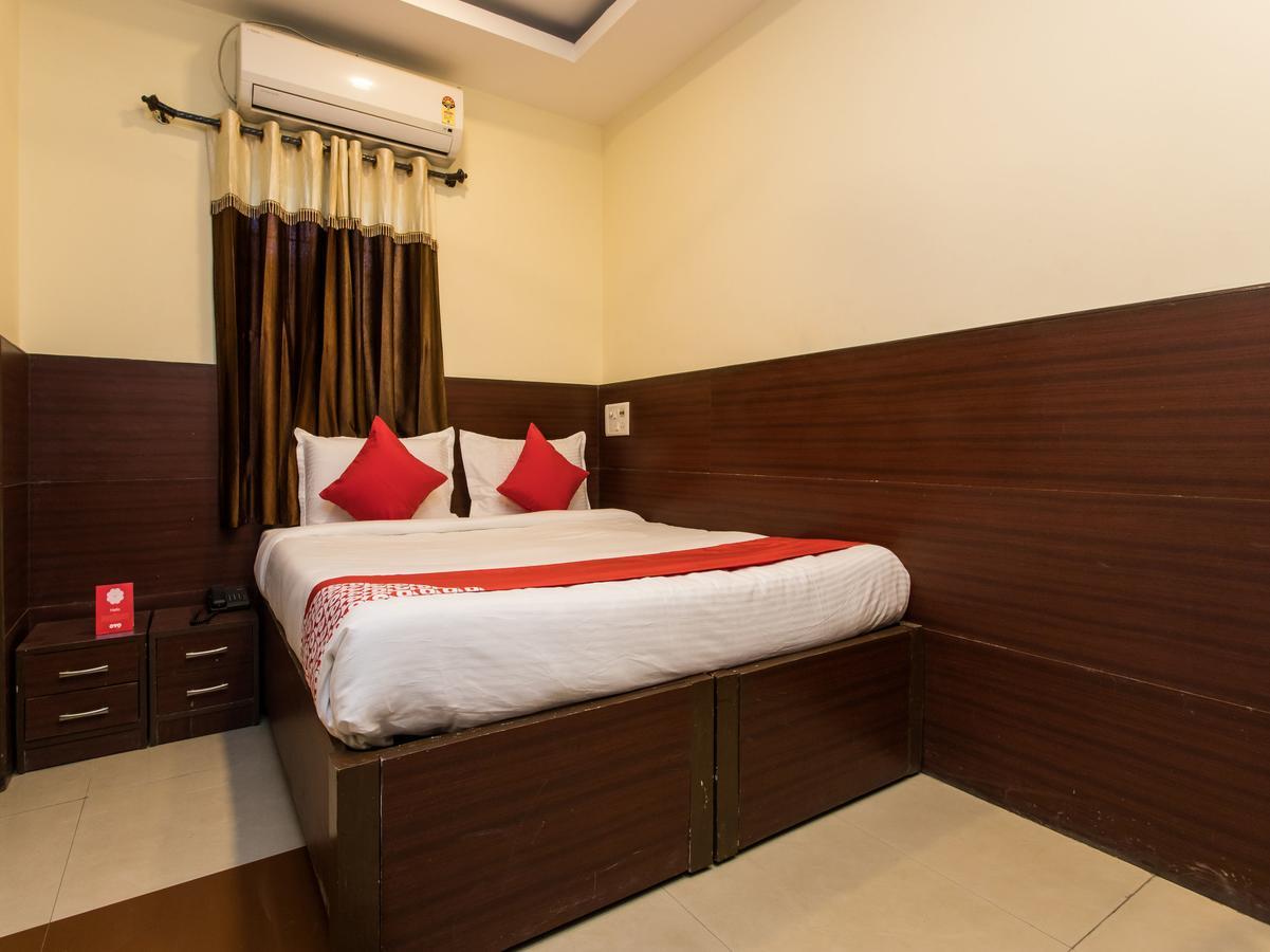 Oyo 11945 Hotel Glory Palace Indore Ngoại thất bức ảnh