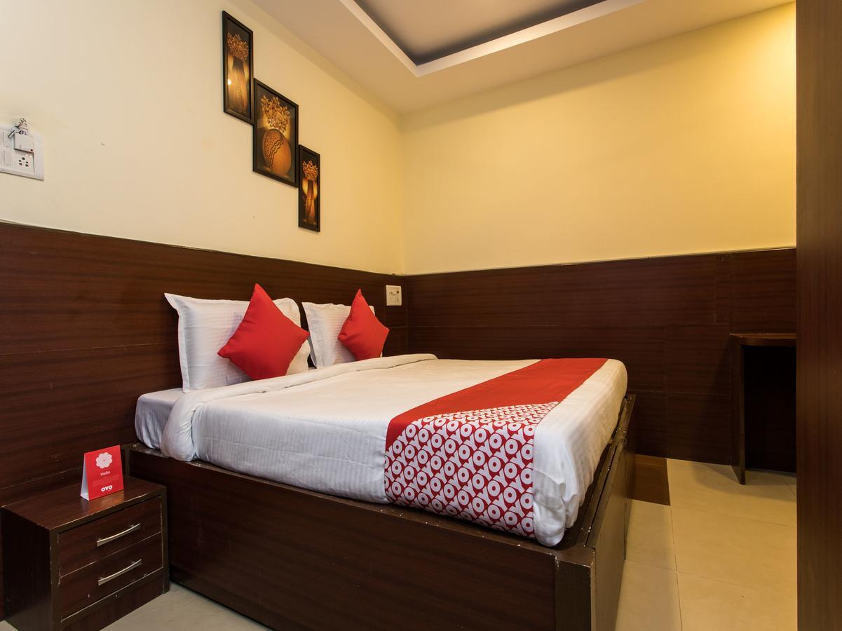 Oyo 11945 Hotel Glory Palace Indore Ngoại thất bức ảnh
